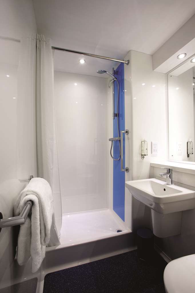 Travelodge Colwyn Bay 老科尔温 客房 照片